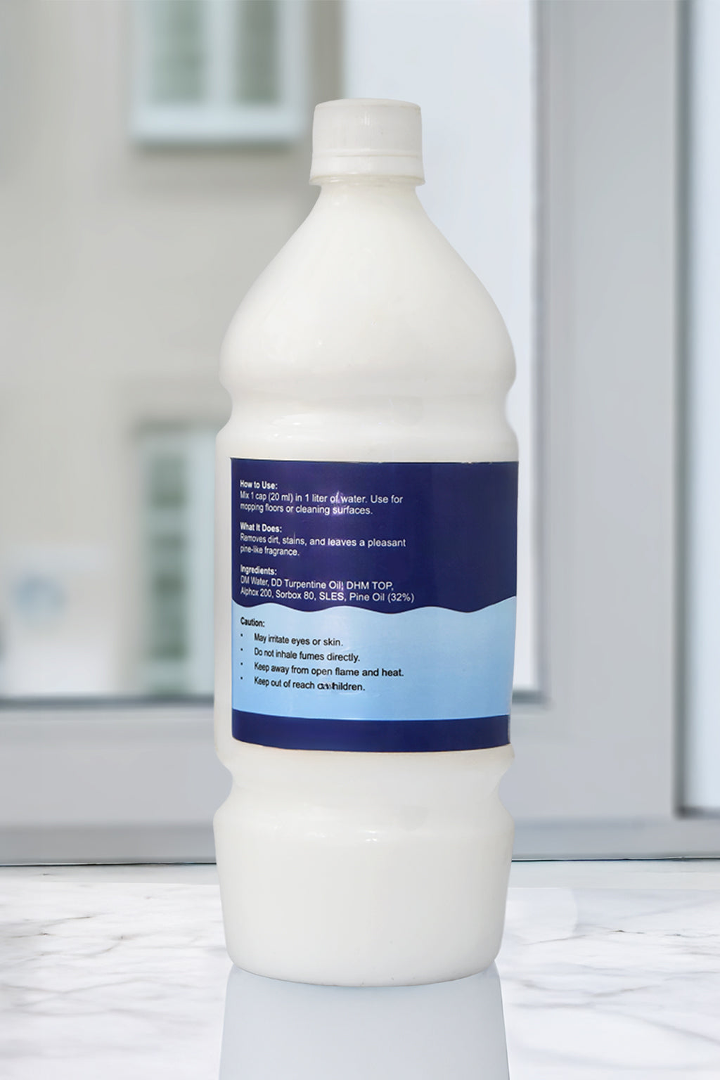 THE BLUE STUFF Phenyl - Antibacterial Pine Scent Floor Cleaner | Removes Stains & Dirt | Long Lasting Fragrance | 1 Litre